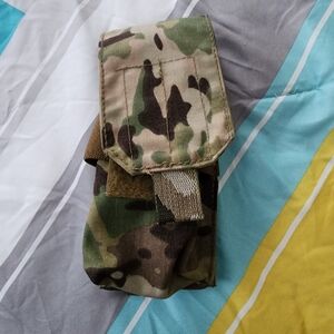 Double Magazine Pouch with Velcro Closure
